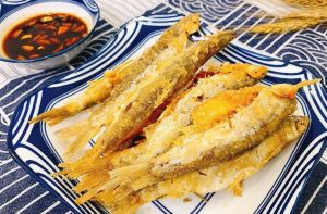 蔚蓝星际美食，遇少校虫族！（颜值部落小白爱吃鱼）