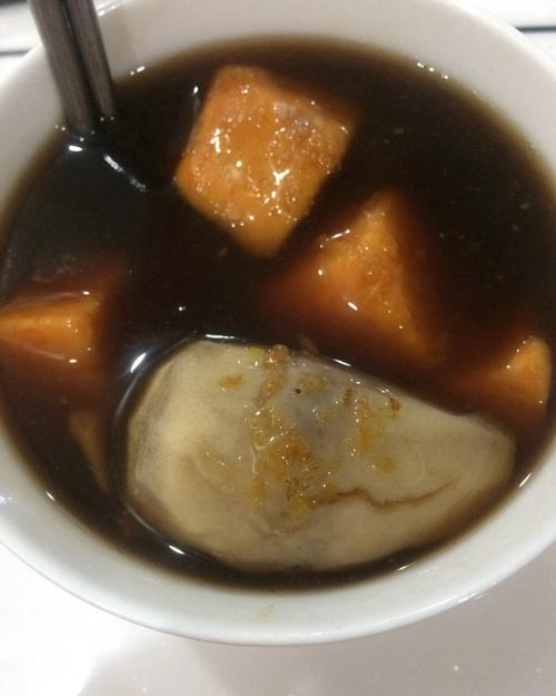 猫咪零食需谨慎,过量易致消化不良(红薯芝麻糖片猫能吃吗) 猫咪零食需谨慎,过量易致消化不良(红薯芝麻糖片猫能吃吗)