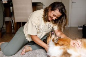狗狗6个月开始训，正向引导增感情（女人爱狗狗内部聊天图最新）